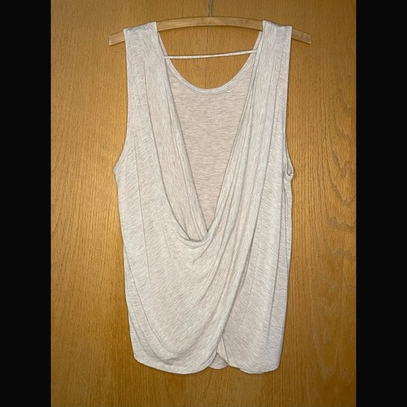 Athleisure Cream Tank Top with Open Back Size L - Picture 2 of 3